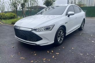 比亚迪 秦PLUS 2024款 荣耀版 DM-i 55KM领先型