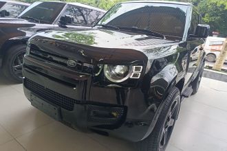 路虎卫士 2023款 90 2.0T P300 SE