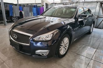 英菲尼迪Q70 2019款 Q70L 2.0T 精英版 PLUS