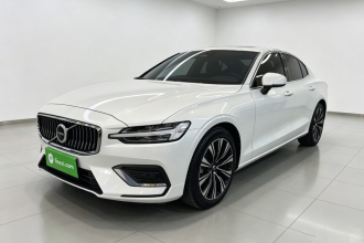 沃尔沃S60 2025款 B4 智远豪华版