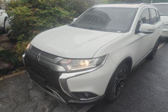 三菱 欧蓝德 2019款 2.0L 两驱畅享版 5座 国VI