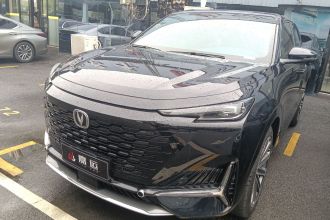 长安UNI-K 2021款 2.0T 全轮驱动尊贵型