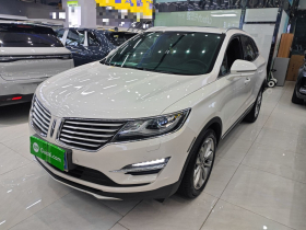 林肯MKC 2018款 2.0T 两驱尊雅版