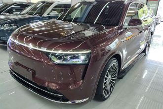 鸿蒙智行 问界M8 2025款 增程 Ultra版 53.4kWh 5座版 (192线激光雷达）