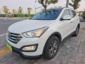 现代 胜达 2015款 2.0T 自动两驱智能型 5座