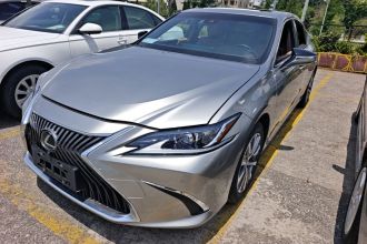 雷克萨斯ES 2020款 200 卓越版