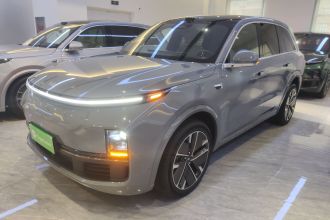 理想汽车 理想L8 2025款 Ultra 智能焕新版