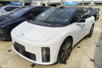 理想汽车 理想i6 2025款 四驱标准版