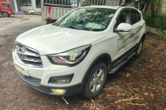 海马S5 2015款 1.6L 手动豪华型天窗版