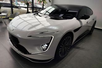 阿维塔12 2023款 700 三激光后驱奢享版