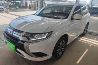 三菱 欧蓝德 2021款 2.0L 两驱畅行版 5座