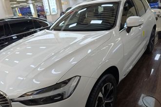 沃尔沃XC60 2026款 B5 四驱智逸豪华版