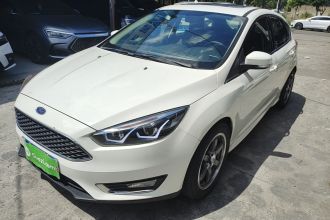 福特 福克斯 2015款 两厢 1.6L 手动风尚型
