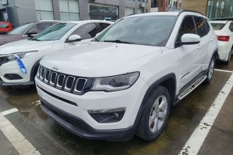 Jeep 指南者 2017款 200T 自动家享版