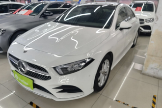 奔驰A级 2021款 A 200 L 运动轿车时尚型