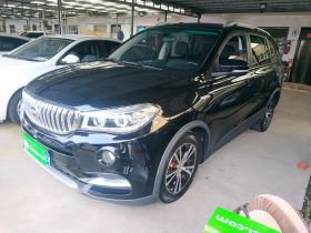 SWM斯威汽车 SWM斯威X7 2020款 2.0L 手动舒适版 7座