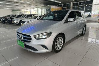 奔驰B级 2020款 B 200 时尚型