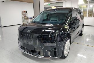 极氪009 2024款 光辉