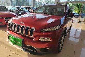 Jeep 自由光 2016款 2.4L 专业版