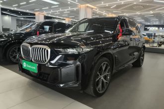 宝马X5 2023款 xDrive 30Li 尊享型M运动曜夜套装