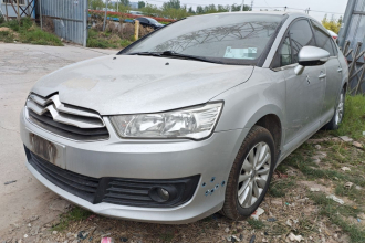 雪铁龙 世嘉 2013款 三厢 1.6L 手动品尚型