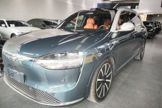 鸿蒙智行 问界M9 2024款 纯电 Ultra版 100kWh 6座版