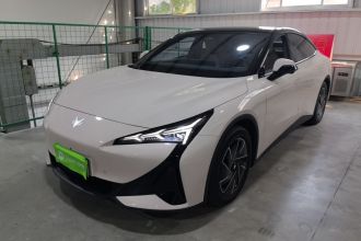 ARCFOX极狐 极狐 阿尔法S5 2024款 560PRO 185kW