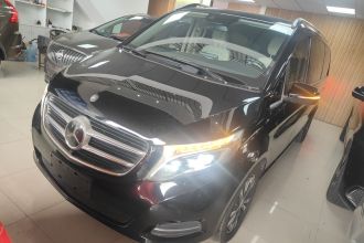 奔驰V级 2016款 V 260 L 尊贵加长版