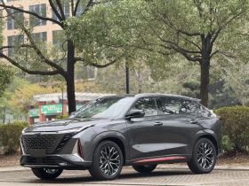 长安欧尚Z6 2023款 蓝鲸 1.5T DCT智酷型