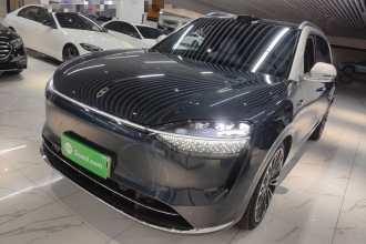 鸿蒙智行 问界M9 2024款 增程 Ultra版 42kWh 6座版