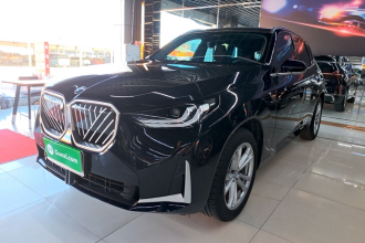 宝马X3 2025款 xDrive25L 豪华套装