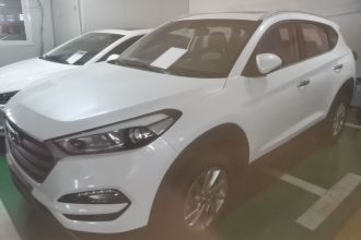 现代 途胜 2015款 1.6T 双离合两驱智能型