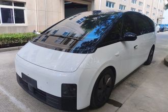 理想汽车 理想MEGA 2025款 Home 家庭特别版