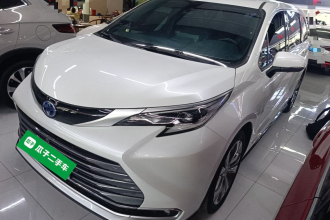 丰田 赛那SIENNA 2023款 2.5L混动 尊贵版