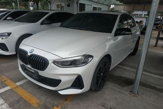 宝马1系 2021款 125i M运动曜夜版