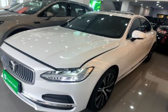 沃尔沃S90 2024款 B5 智远豪华版