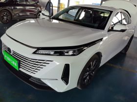 长安 逸达 2023款 蓝鲸NE 1.5T GDI DCT领航型