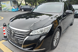 丰田 皇冠 2017款 2.0T 运动版