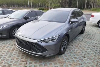 比亚迪 秦PLUS 2024款 荣耀版 DM-i 55KM领先型