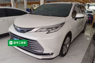 丰田 赛那SIENNA 2023款 2.5L混动 尊贵版
