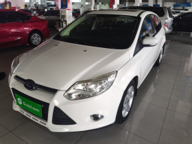 福特 福克斯 2012款 两厢 1.6L 自动风尚型