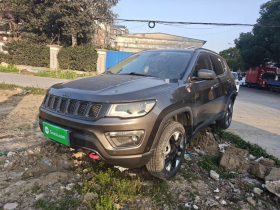 Jeep 指南者 2017款 200TS 自动高性能四驱版