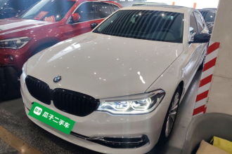 宝马5系新能源 2019款 改款 530Le 豪华套装