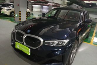 宝马i3 2024款 eDrive 35 L