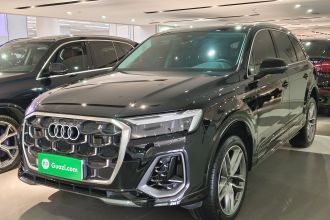 奥迪Q7 2024款 55 TFSI quattro S line运动型