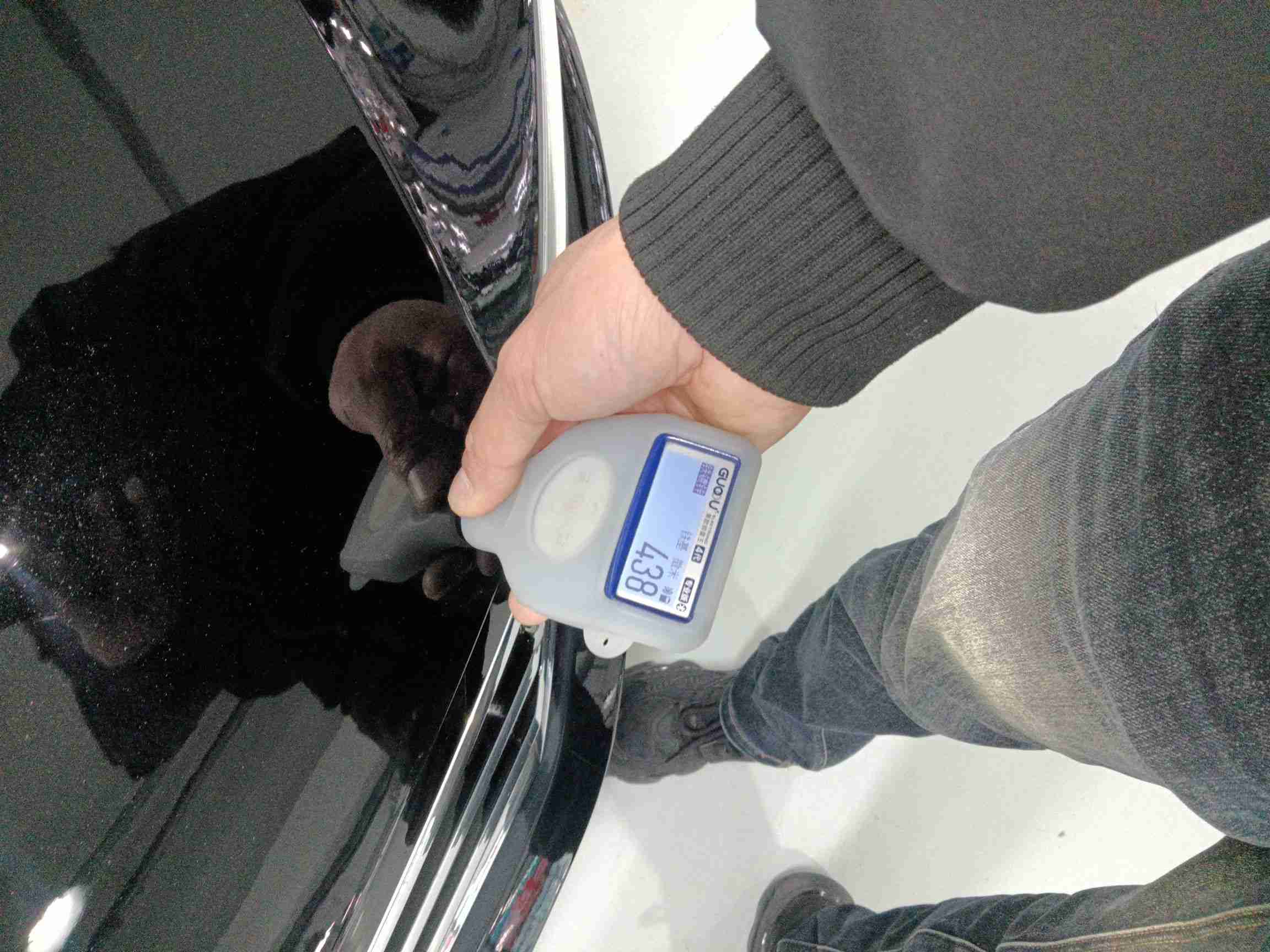 发动机舱盖漆面钣金修复痕迹实拍