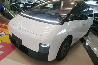 理想汽车 理想MEGA 2025款 Ultra 智能焕新版