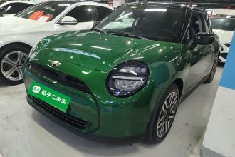 电动MINI COOPER 2024款 456km COOPER E 经典派