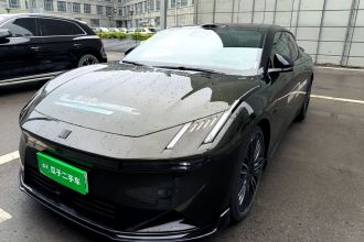 领克10 EM-P 2025款 240四驱Ultra运动版