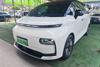 吉利银河 翼真L380 2024款 140度 6座 四驱Ultra
